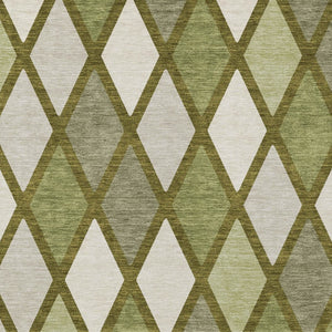 Homeroots 3' Stylish Artichoke Green Beige Ivory Geometric Washable Area Rug For Indoor And Outdoor Use 5' X 8' Polyester 592324