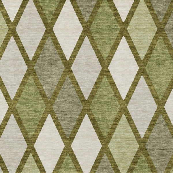 Homeroots 3' Stylish Artichoke Green Beige Ivory Geometric Washable Area Rug For Indoor And Outdoor Use 5' X 8' Polyester 592324