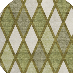 Homeroots 3' Stylish Artichoke Green Beige Ivory Geometric Washable Area Rug For Indoor And Outdoor Use 8' Round Polyester 592325
