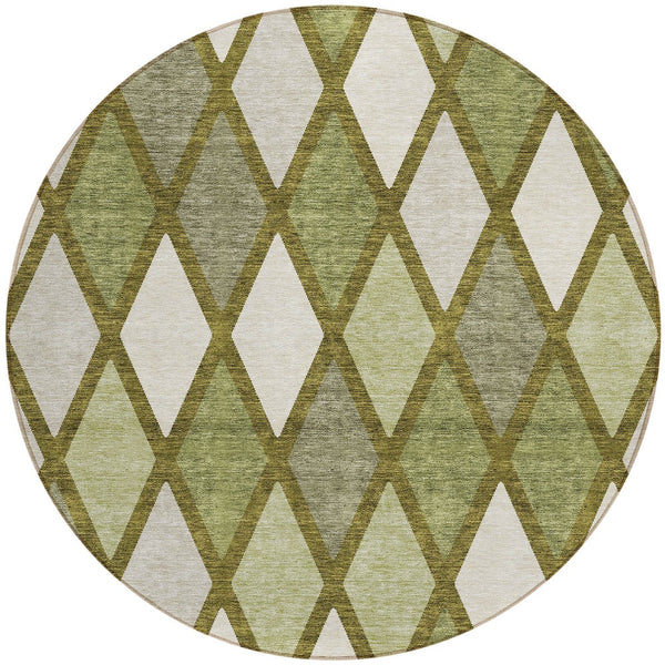 Homeroots 3' Stylish Artichoke Green Beige Ivory Geometric Washable Area Rug For Indoor And Outdoor Use 8' Round Polyester 592325