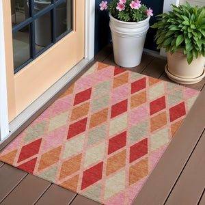 Homeroots 3' Stylish Artichoke Green Beige Ivory Geometric Washable Area Rug For Indoor And Outdoor Use 3' X 5' Polyester 592329