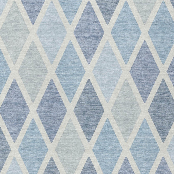 Homeroots 3' Stylish Artichoke Green Beige Ivory Geometric Washable Area Rug For Indoor And Outdoor Use 8' X 10' Polyester 592338