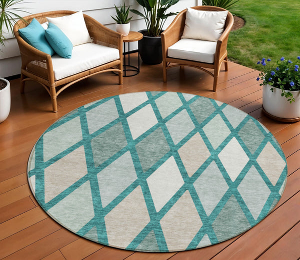 Homeroots 3' Stylish Artichoke Green Beige Ivory Geometric Washable Area Rug For Indoor And Outdoor Use 8' Round Polyester 592343