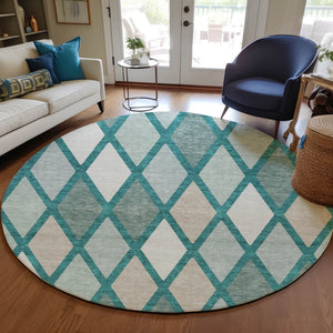 Homeroots 3' Stylish Artichoke Green Beige Ivory Geometric Washable Area Rug For Indoor And Outdoor Use 8' Round Polyester 592343