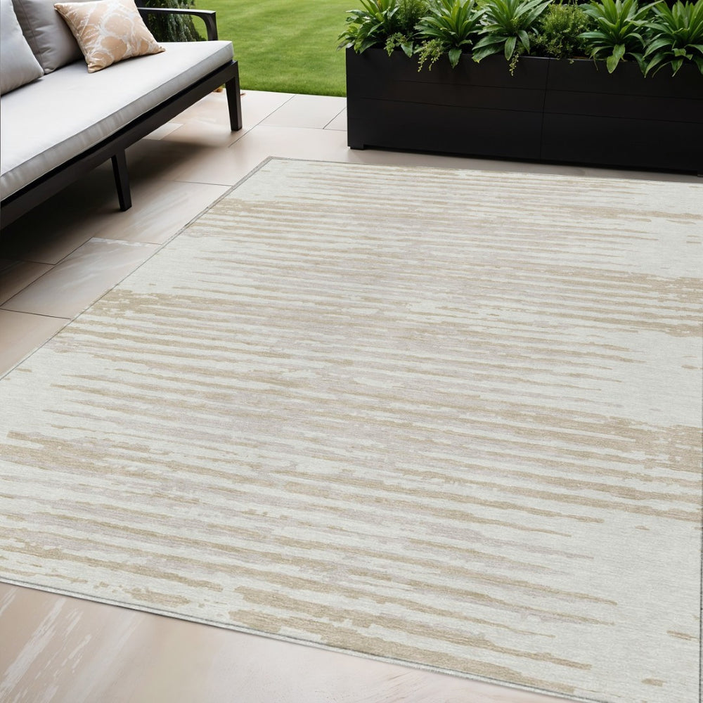 HomeRoots 5' Striped Indoor Outdoor Area Rug in Ivory and Beige - Durable, Washable, and Stylish Design for Any Space 5' X 8' 592396
