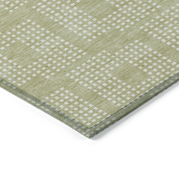 Homeroots 3' Artichoke Green Geometric Washable Indoor Outdoor Area Rug For Stylish Living Spaces & Patios 5' X 8' Polyester 592510