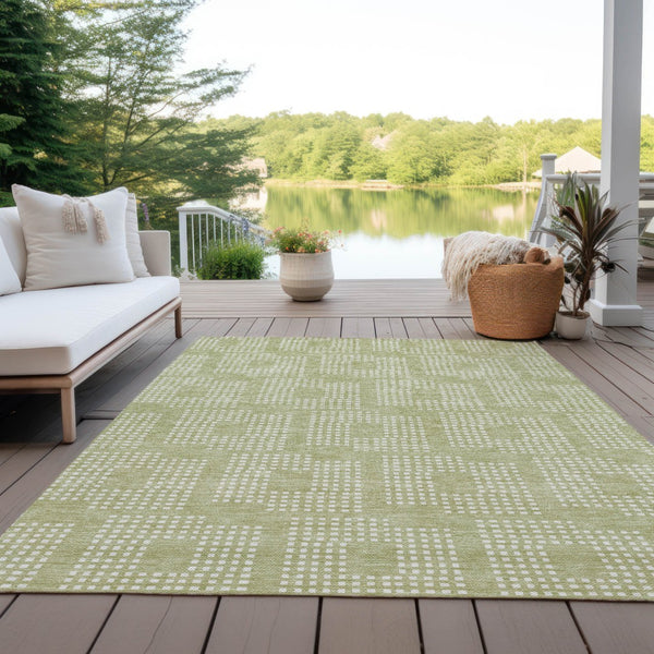 Homeroots 3' Artichoke Green Geometric Washable Indoor Outdoor Area Rug For Stylish Living Spaces & Patios 9' X 12' Polyester 592513