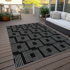 Homeroots 3' Artichoke Green Geometric Washable Indoor Outdoor Area Rug For Stylish Living Spaces & Patios 5' X 8' Polyester 592516