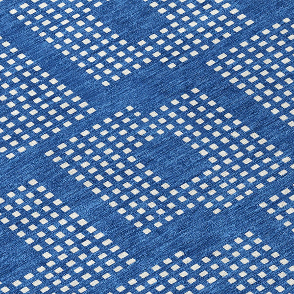 Homeroots 3' Artichoke Green Geometric Washable Indoor Outdoor Area Rug For Stylish Living Spaces & Patios 8' Round Polyester 592529