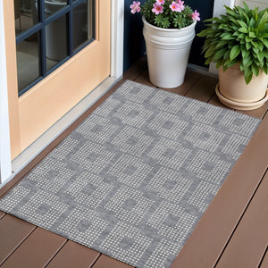 Homeroots 3' Artichoke Green Geometric Washable Indoor Outdoor Area Rug For Stylish Living Spaces & Patios 3' X 5' Polyester 592539