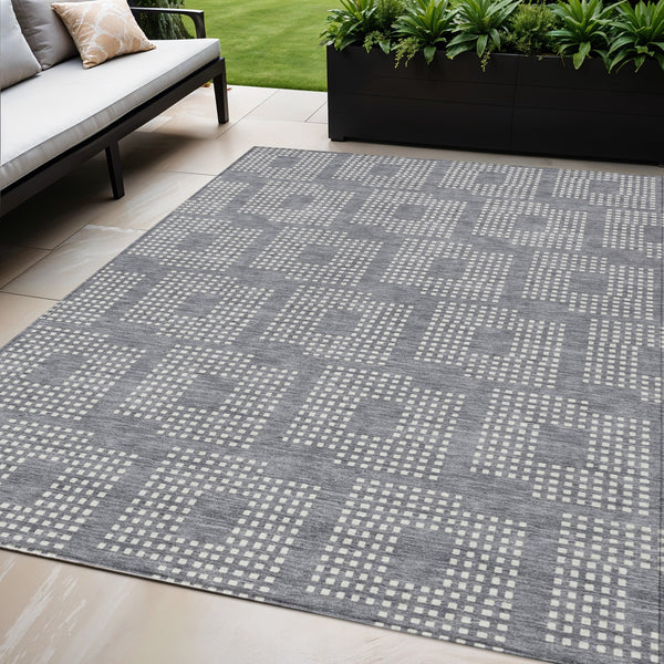 Homeroots 3' Artichoke Green Geometric Washable Indoor Outdoor Area Rug For Stylish Living Spaces & Patios 5' X 8' Polyester 592540