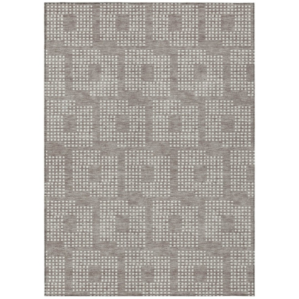 HomeRoots 5' Durable Taupe and Ivory Geometric Area Rug for Indoor/Outdoor Use - Machine Washable, Versatile Style 5' X 8' 592582