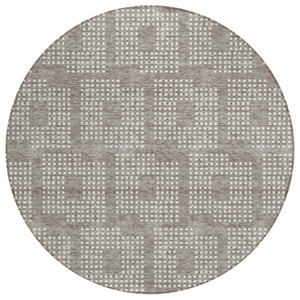 HomeRoots 5' Durable Taupe and Ivory Geometric Area Rug for Indoor/Outdoor Use - Machine Washable, Versatile Style 8' Round 592583