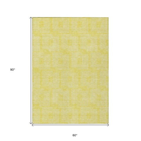 Homeroots 3' Artichoke Green Geometric Washable Indoor Outdoor Area Rug For Stylish Living Spaces & Patios 5' X 8' Polyester 592594