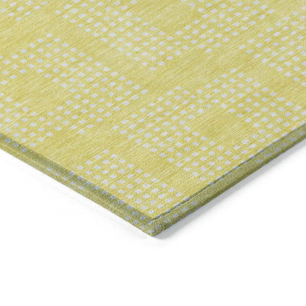 Homeroots 3' Artichoke Green Geometric Washable Indoor Outdoor Area Rug For Stylish Living Spaces & Patios 5' X 8' Polyester 592594