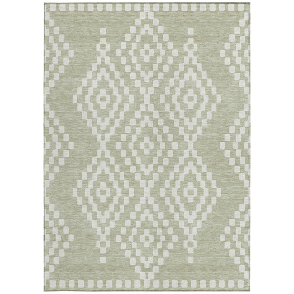 Homeroots 3' Artichoke Green Geometric Washable Indoor Outdoor Area Rug For Stylish Living Spaces & Patios 3' X 5' Polyester 592599