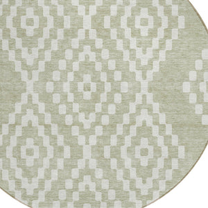 Homeroots 3' Artichoke Green Geometric Washable Indoor Outdoor Area Rug For Stylish Living Spaces & Patios 8' Round Polyester 592601