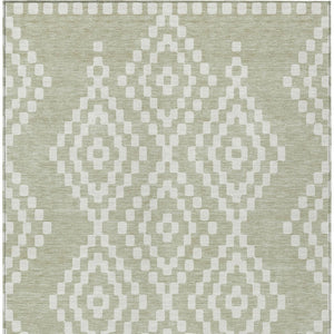 Homeroots 3' Artichoke Green Geometric Washable Indoor Outdoor Area Rug For Stylish Living Spaces & Patios 10' X 14' Polyester 592604