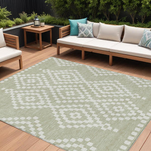 Homeroots 3' Artichoke Green Geometric Washable Indoor Outdoor Area Rug For Stylish Living Spaces & Patios 10' X 14' Polyester 592604