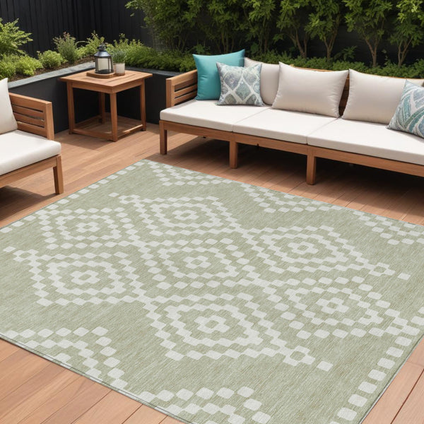 Homeroots 3' Artichoke Green Geometric Washable Indoor Outdoor Area Rug For Stylish Living Spaces & Patios 10' X 14' Polyester 592604