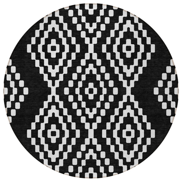 Homeroots 3' Artichoke Green Geometric Washable Indoor Outdoor Area Rug For Stylish Living Spaces & Patios 8' Round Polyester 592613