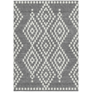 Homeroots 3' Artichoke Green Geometric Washable Indoor Outdoor Area Rug For Stylish Living Spaces & Patios 3' X 5' Polyester 592623