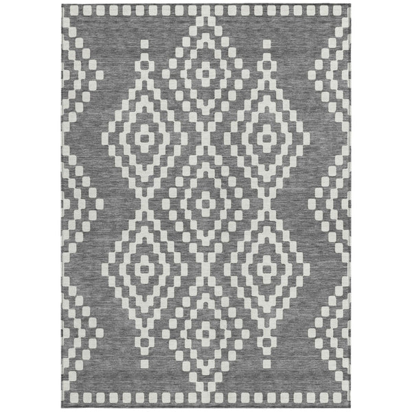 Homeroots 3' Artichoke Green Geometric Washable Indoor Outdoor Area Rug For Stylish Living Spaces & Patios 3' X 5' Polyester 592623