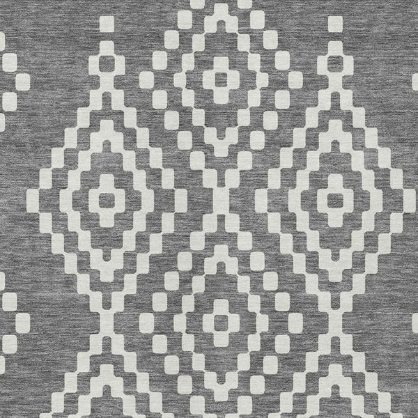 Homeroots 3' Artichoke Green Geometric Washable Indoor Outdoor Area Rug For Stylish Living Spaces & Patios 5' X 8' Polyester 592624