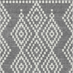 Homeroots 3' Artichoke Green Geometric Washable Indoor Outdoor Area Rug For Stylish Living Spaces & Patios 10' X 14' Polyester 592628