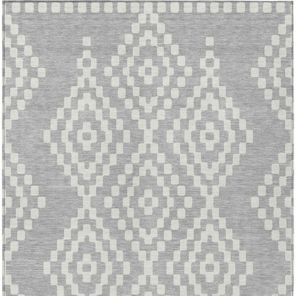 Homeroots 3' Artichoke Green Geometric Washable Indoor Outdoor Area Rug For Stylish Living Spaces & Patios 3' X 5' Polyester 592659