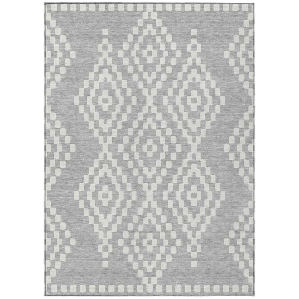 HomeRoots 5' Silver and Ivory Geometric Area Rug - Stylish, Washable, Indoor/Outdoor, Durable & Easy to Maintain 5' X 8' 592660