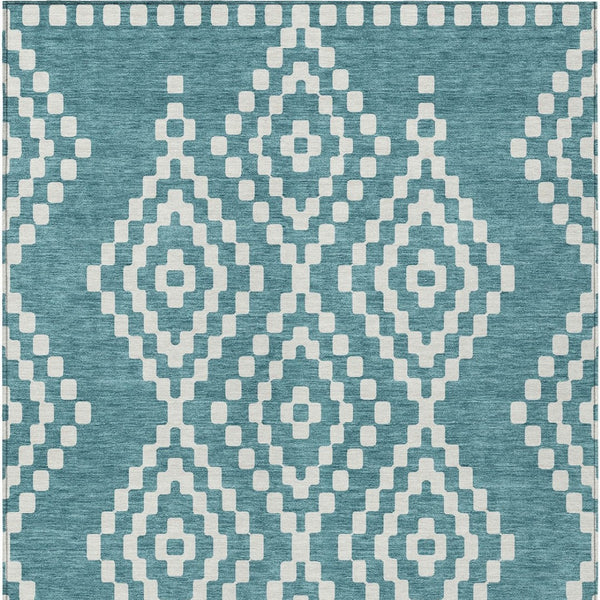 Homeroots 3' Artichoke Green Geometric Washable Indoor Outdoor Area Rug For Stylish Living Spaces & Patios 3' X 5' Polyester 592665