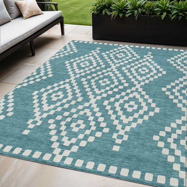 Homeroots 3' Artichoke Green Geometric Washable Indoor Outdoor Area Rug For Stylish Living Spaces & Patios 5' X 8' Polyester 592666