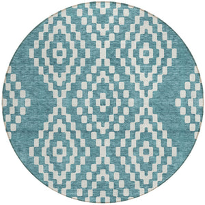 Homeroots 3' Artichoke Green Geometric Washable Indoor Outdoor Area Rug For Stylish Living Spaces & Patios 8' Round Polyester 592667