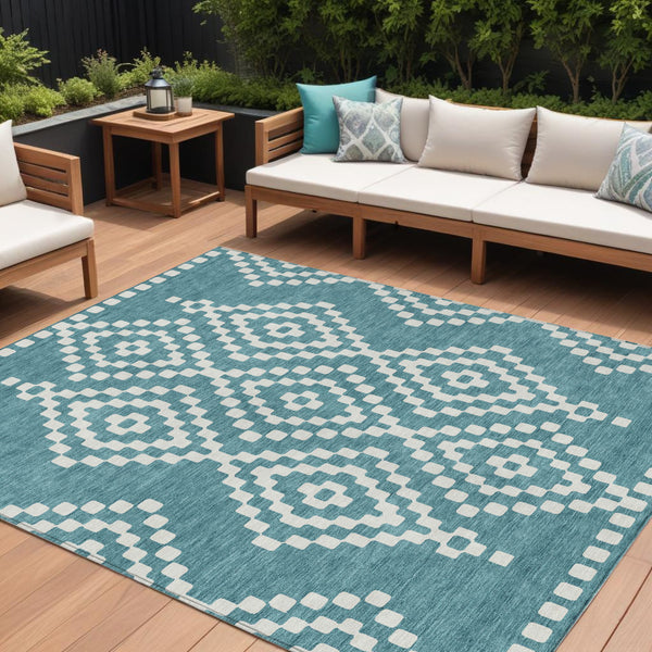 Homeroots 3' Artichoke Green Geometric Washable Indoor Outdoor Area Rug For Stylish Living Spaces & Patios 8' X 10' Polyester 592668