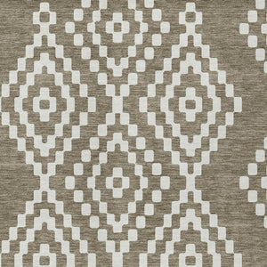 Homeroots 3' Artichoke Green Geometric Washable Indoor Outdoor Area Rug For Stylish Living Spaces & Patios 3' X 5' Polyester 592671