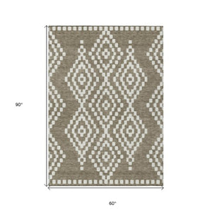 Homeroots 3' Artichoke Green Geometric Washable Indoor Outdoor Area Rug For Stylish Living Spaces & Patios 5' X 8' Polyester 592672