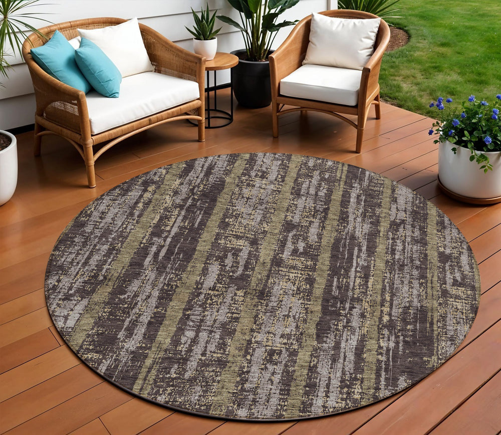 Homeroots 3' Artichoke Green Gray Ivory Striped Washable Area Rug For Indoor Outdoor Use, Durable & Stylish 8' Round Polyester 592709