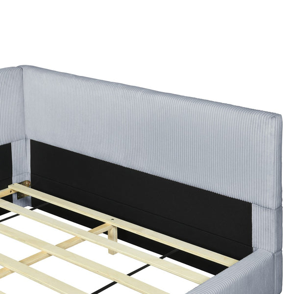 HomeRoots Gray Tufted Upholstered Full Day Bed - Stylish Multi-Functional Platform Frame for Cozy Spaces 592824