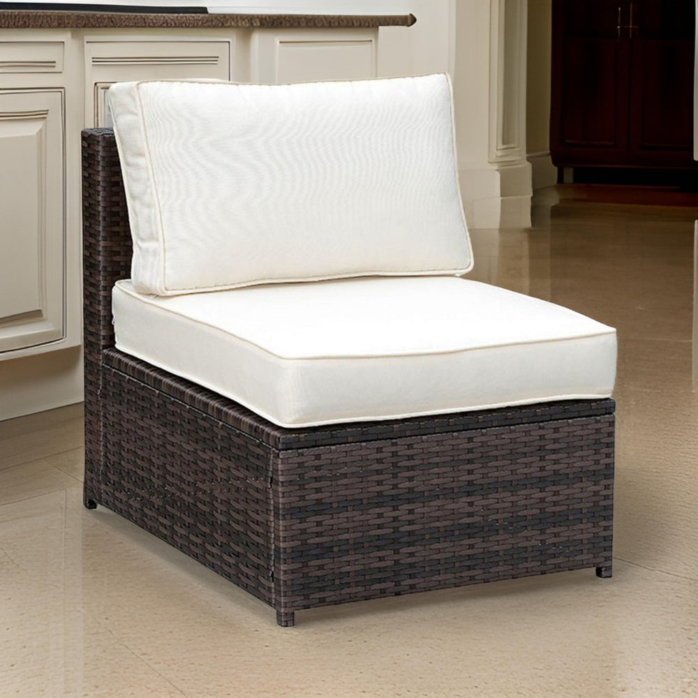 English Elm Aluminum Wicker Outdoor Patio Chair with Cushioned Seat Resort Style Seating B056P417097
