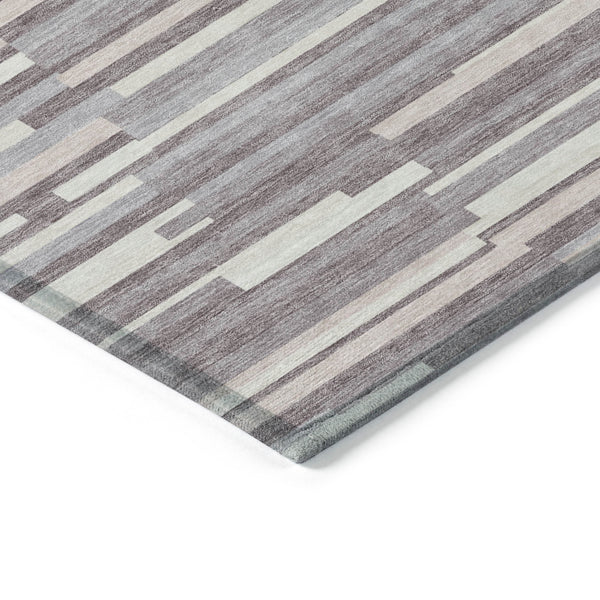 Homeroots 3' Brown And Ivory Striped Washable Area Rug - Stylish Comfort For Indoor And Outdoor Spaces 5' X 8' Polyester 593115