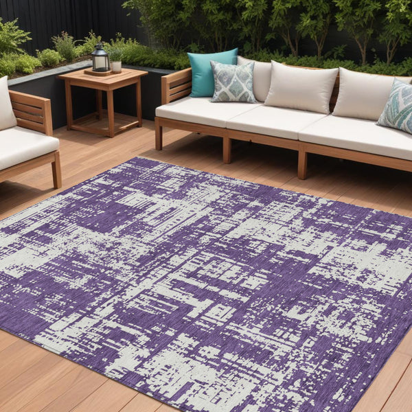 Homeroots 3' Aqua And Ivory Abstract Washable Area Rug For Indoor Outdoor Spaces - Durable And Stylish Design 8' X 10' Polyester 593225