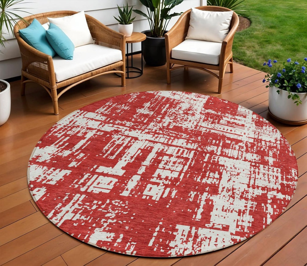 HomeRoots 5' Red And Ivory Abstract Area Rug - Durable, Stain-Resistant, Washable for Indoor and Outdoor Use 8' Round 593230