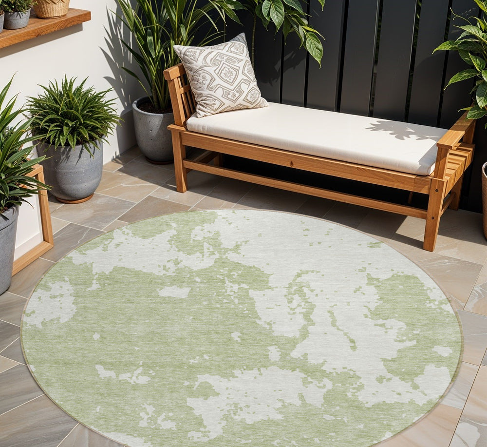 Homeroots 3' Artichoke Green Abstract Washable Indoor Outdoor Area Rug - Stylish, Durable, And Easy To Clean 8' Round Polyester 593314