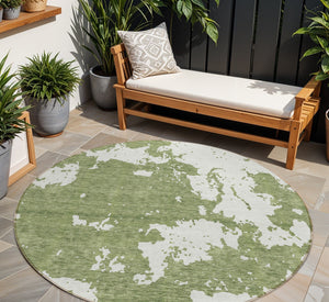 Homeroots 3' Artichoke Green Abstract Washable Indoor Outdoor Area Rug - Stylish, Durable, And Easy To Clean 8' Round Polyester 593338