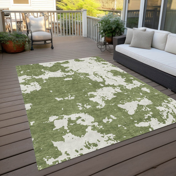 Homeroots 3' Artichoke Green Abstract Washable Indoor Outdoor Area Rug - Stylish, Durable, And Easy To Clean 9' X 12' Polyester 593340