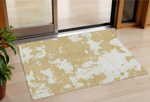 Homeroots 3' Artichoke Green Abstract Washable Indoor Outdoor Area Rug - Stylish, Durable, And Easy To Clean 3' X 5' Polyester 593342