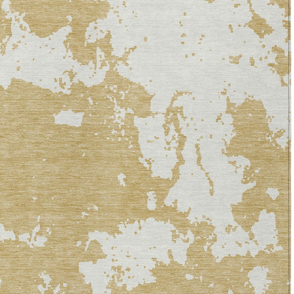 Homeroots 3' Artichoke Green Abstract Washable Indoor Outdoor Area Rug - Stylish, Durable, And Easy To Clean 8' X 10' Polyester 593345