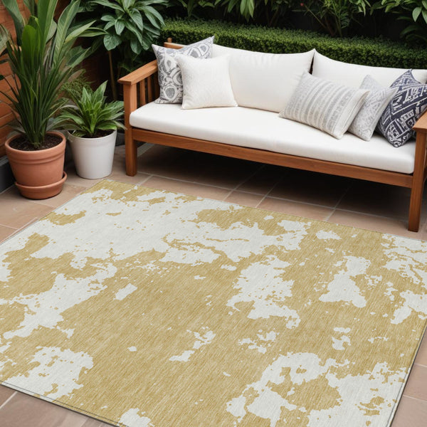 Homeroots 3' Artichoke Green Abstract Washable Indoor Outdoor Area Rug - Stylish, Durable, And Easy To Clean 10' X 14' Polyester 593347