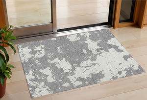 Homeroots 3' Artichoke Green Abstract Washable Indoor Outdoor Area Rug - Stylish, Durable, And Easy To Clean 3' X 5' Polyester 593348